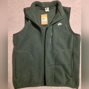 Nike Fleece Zip-Up Vest in Green